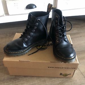Woman’s size 5 Dr. Martens 1460